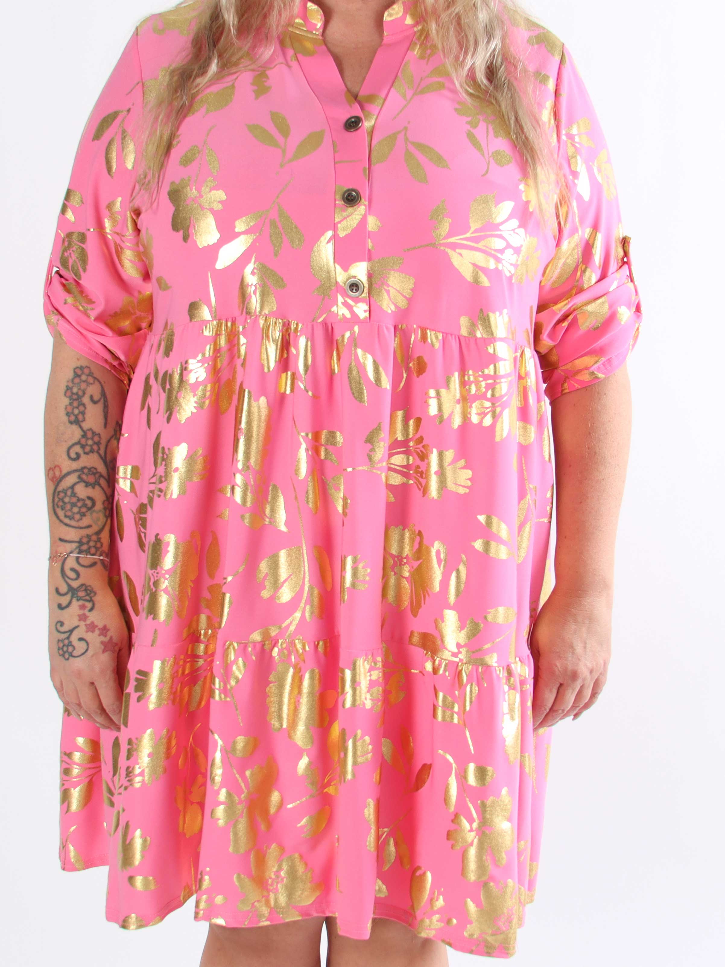 Milano Gold Flower Midi - Plus size-klänning med guldblad och lager-på-lager-look